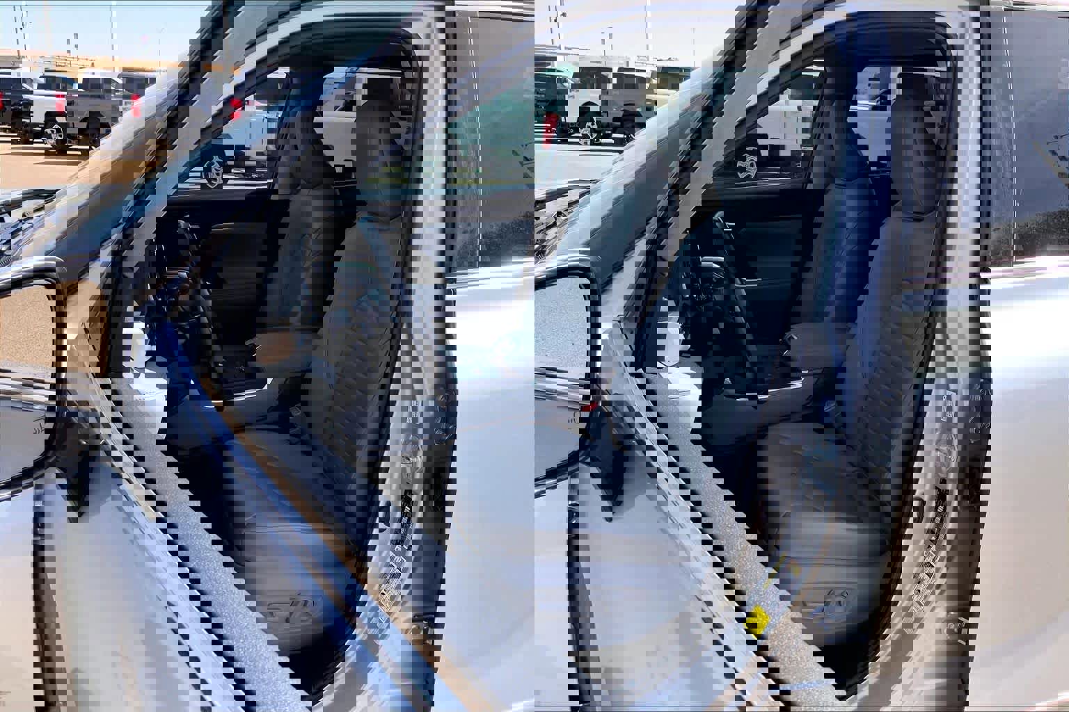 Used 2022 Toyota Highlander XLE image 10