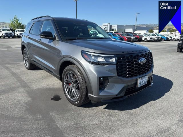 Certified 2025 Ford Explorer ST-Line w/ ST-Line Street Pack image 1