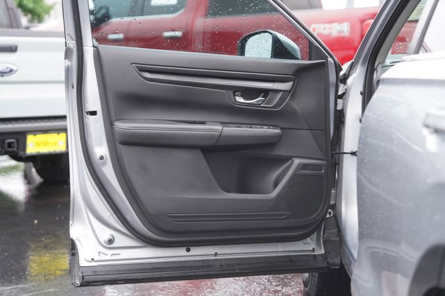 Used 2024 Honda CR-V LX image 30