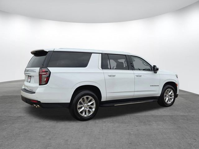 Used 2023 Chevrolet Suburban Premier AWD/4WD image 4