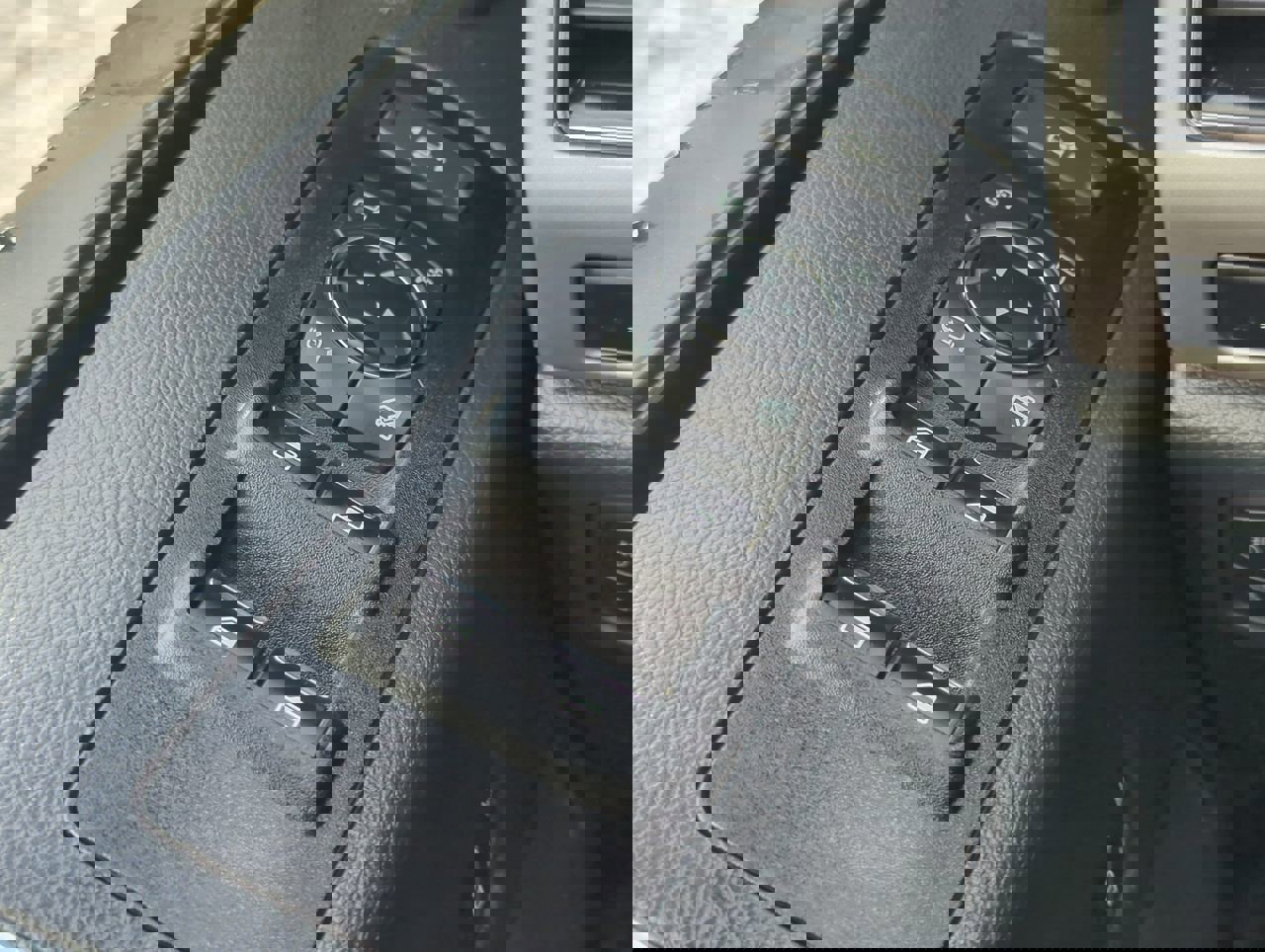 Certified 2022 Ford F250 Lariat w/ Lariat Ultimate Package image 23