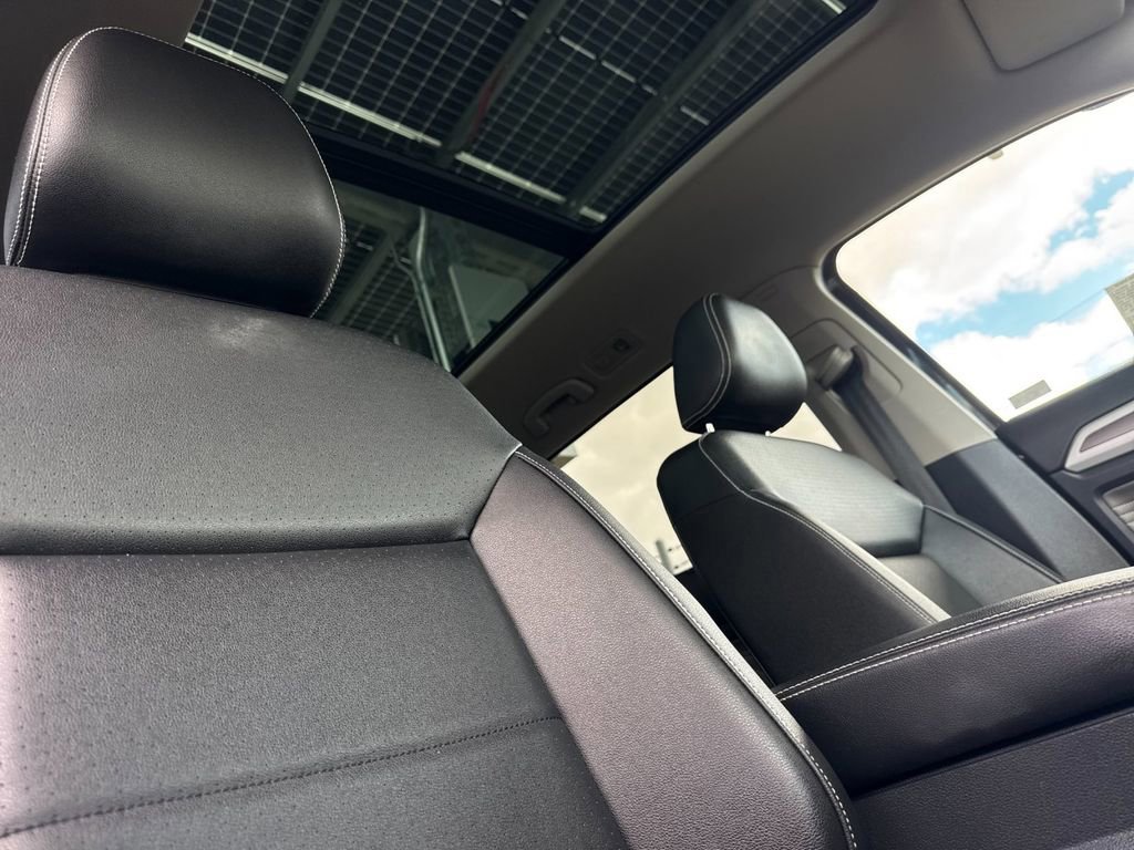Used 2023 Volkswagen Atlas SE FWD image 17