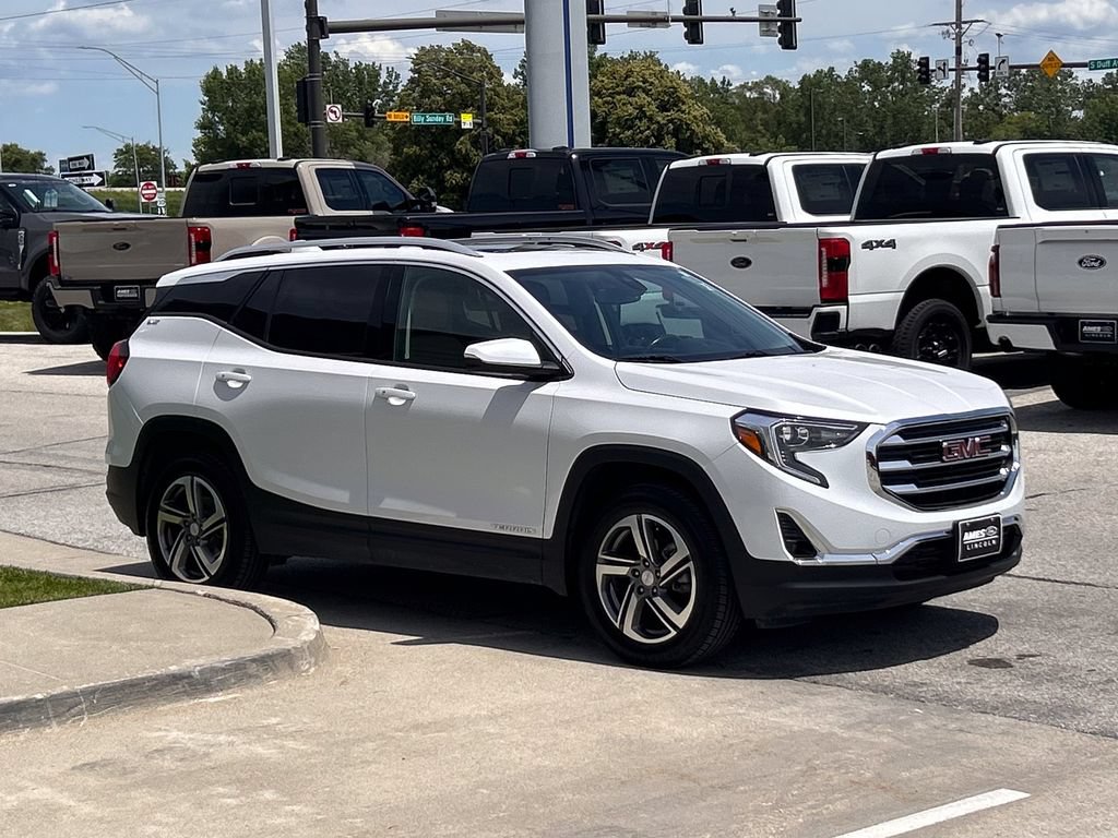 Used 2021 GMC Terrain SLT w/ Infotainment Package II AWD/4WD image 7