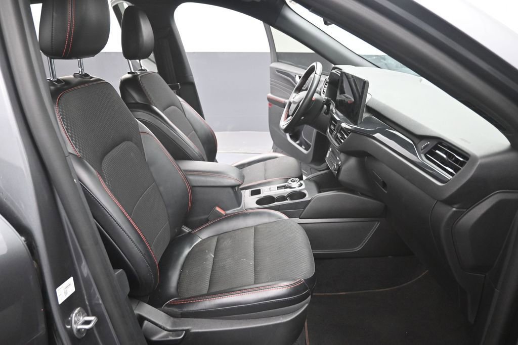 Certified 2023 Ford Escape ST-Line w/ Tech Pack #1 FWD image 16