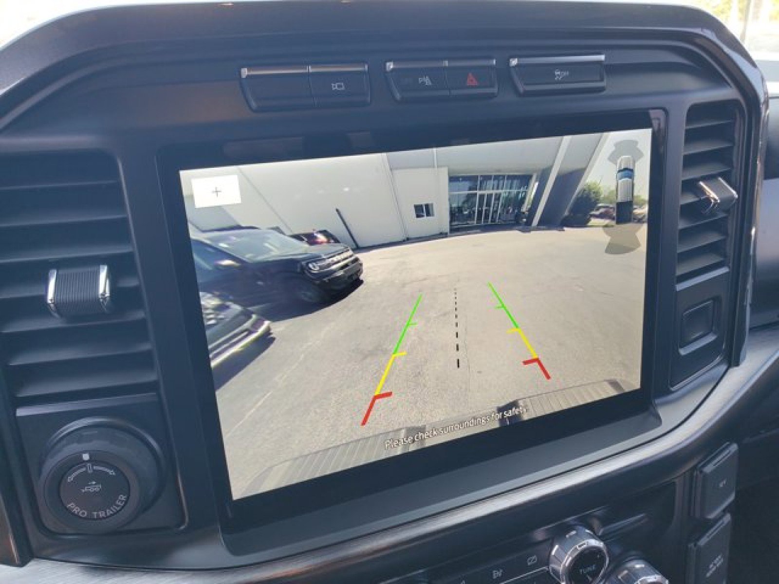 Certified 2022 Ford F150 Lariat w/ Equipment Group 502A High image 22