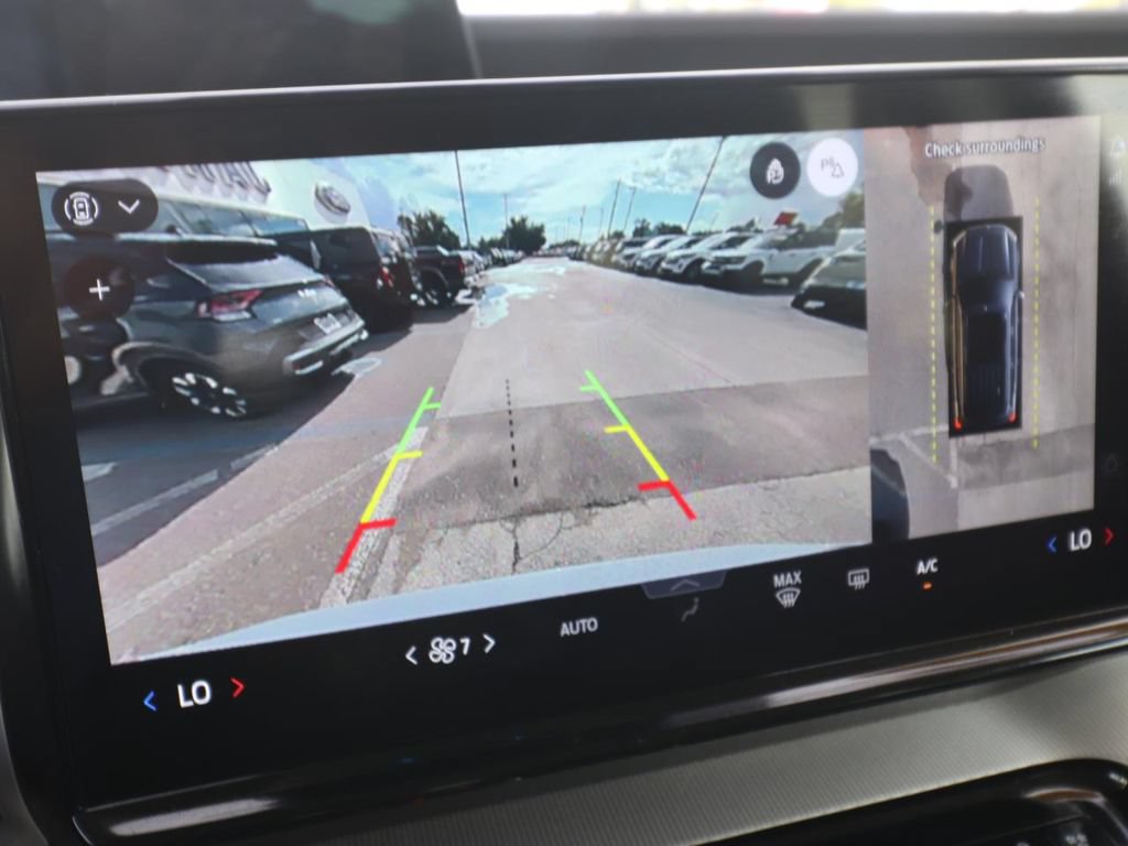Certified 2025 Ford Expedition Active RWD image 4