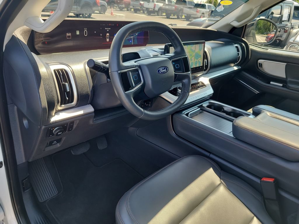 Certified 2025 Ford Expedition Active AWD/4WD image 19