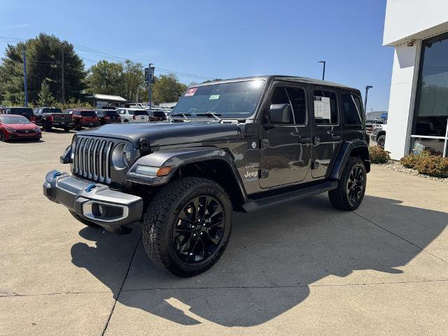 Used 2022 Jeep Wrangler Unlimited Sahara w/ Cold Weather Group image 4
