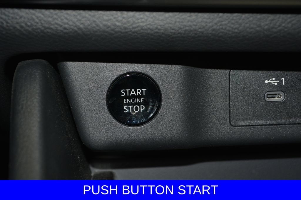 Used 2024 Nissan Rogue S AWD/4WD image 18