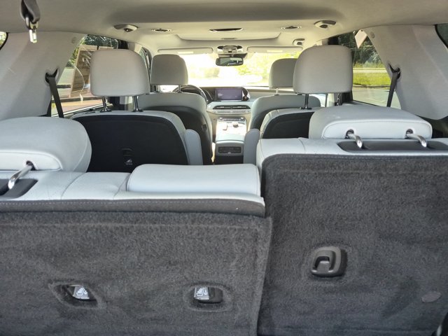 Used 2022 Hyundai Palisade SEL w/ Premium Package FWD image 21