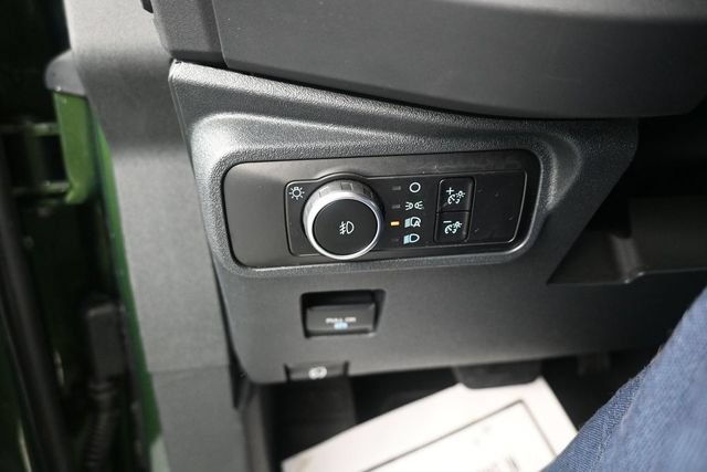 Certified 2025 Ford Bronco Outer Banks AWD/4WD image 9