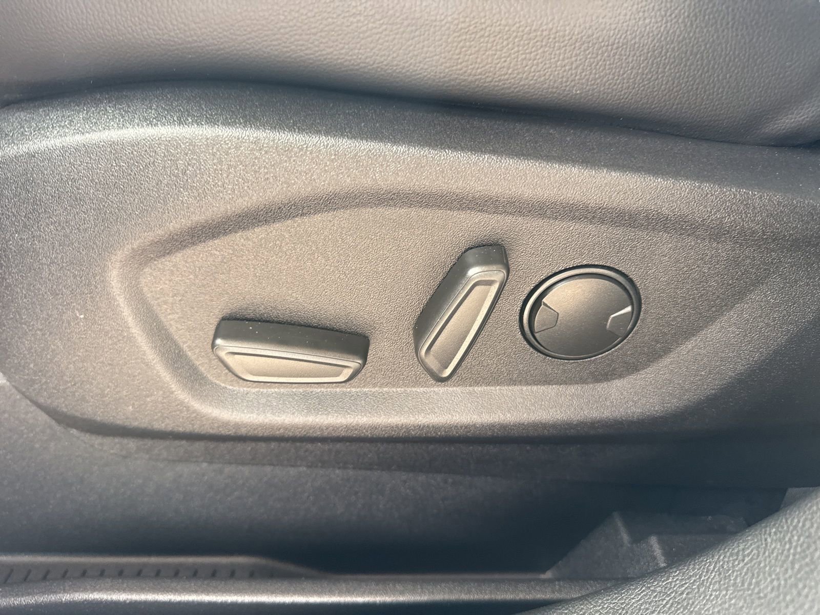 Certified 2024 Ford Edge SEL w/ Convenience Package image 22