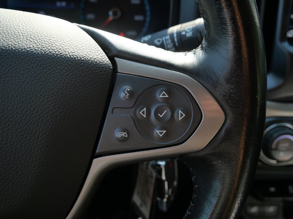 Used 2022 Chevrolet Colorado Z71 AWD/4WD image 19