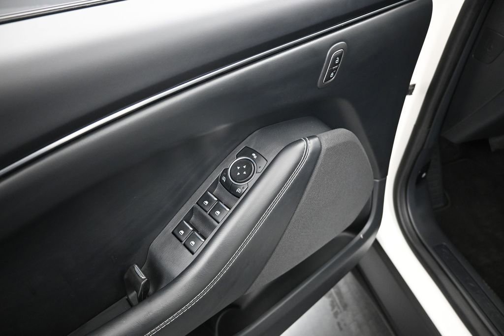 Certified 2024 Ford Mustang Mach-E Select RWD image 11