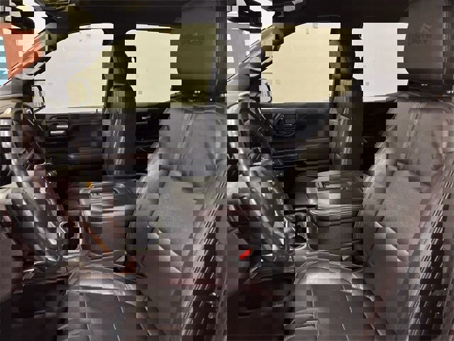 Used 2021 Chevrolet Silverado 1500 High Country w/ Z71 Off-Road Package image 8