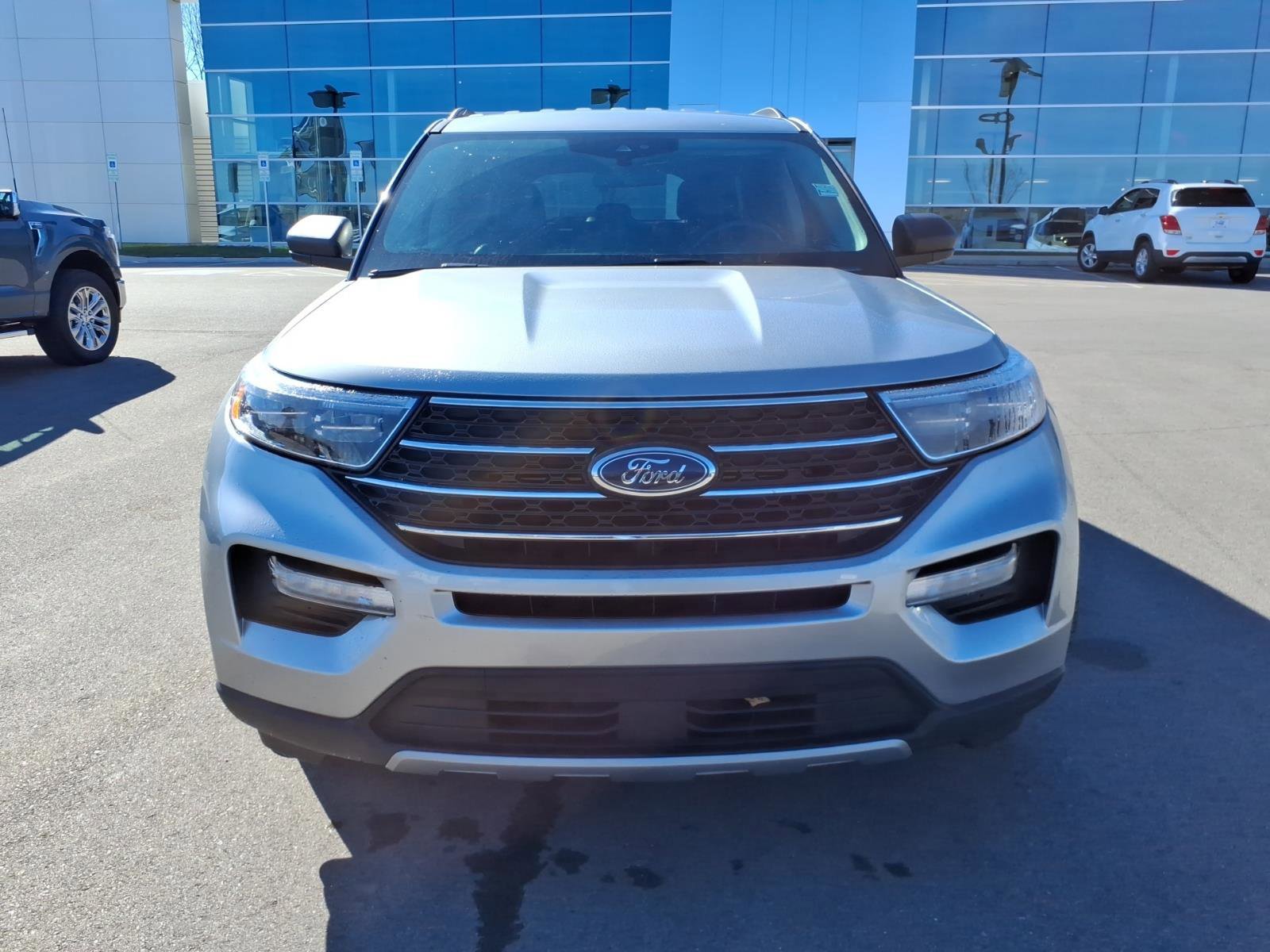 Certified 2024 Ford Explorer XLT w/ Equipment Group 202A image 8