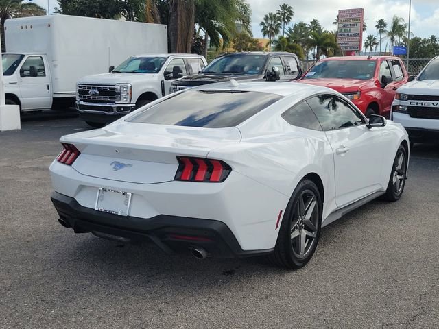 Certified 2025 Ford Mustang Coupe image 5