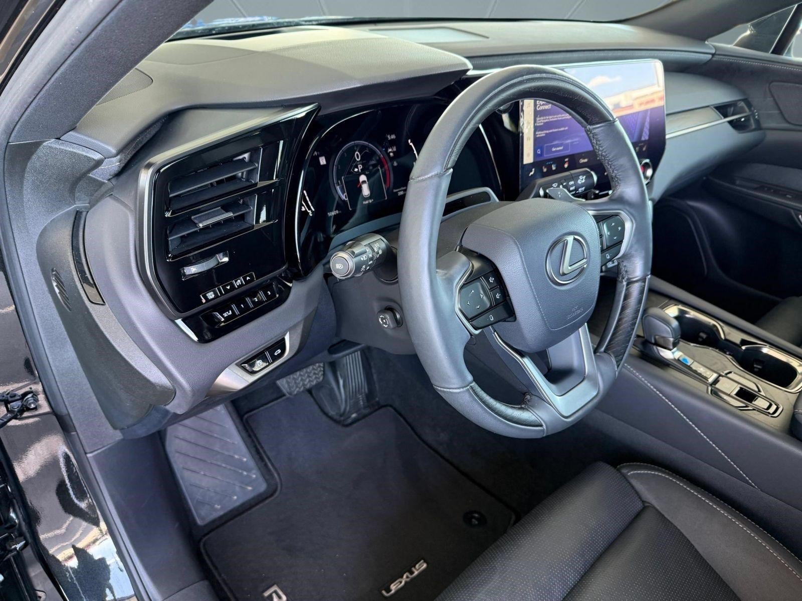 Used 2023 Lexus RX 350 FWD w/ Cold Area Package image 4