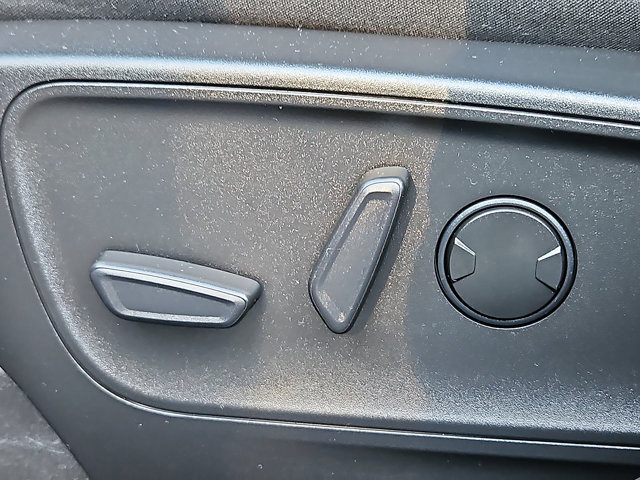 Certified 2023 Ford Escape Active AWD/4WD image 28