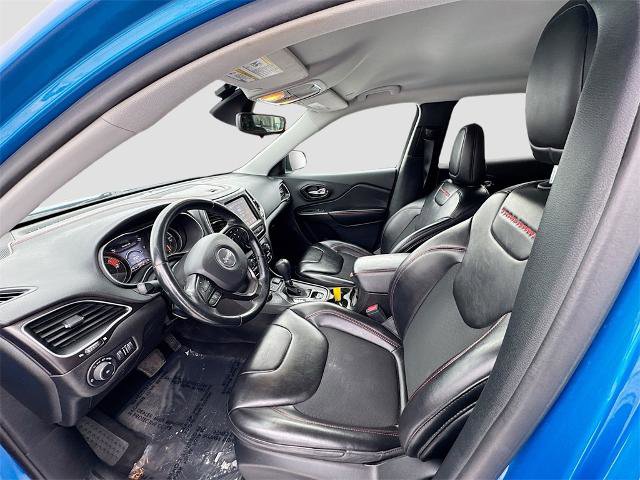 Used 2021 Jeep Cherokee Trailhawk image 17