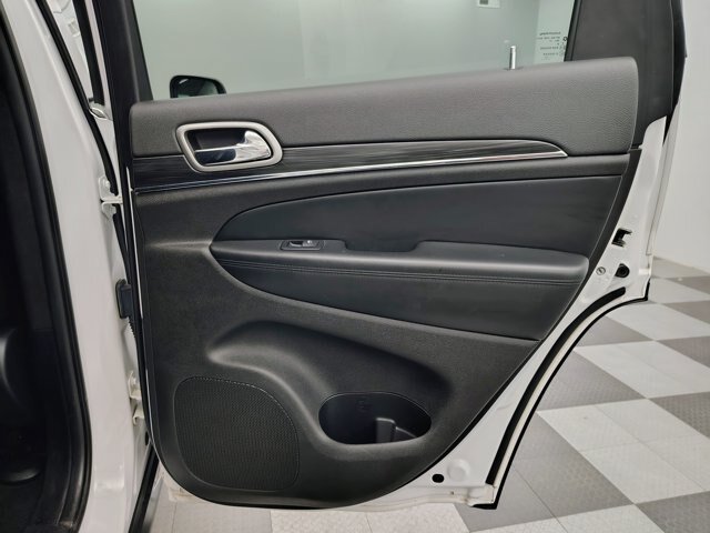 Used 2021 Jeep Grand Cherokee Limited AWD/4WD image 26