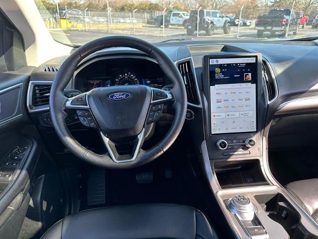 Certified 2022 Ford Edge SEL w/ Convenience Package AWD/4WD image 16