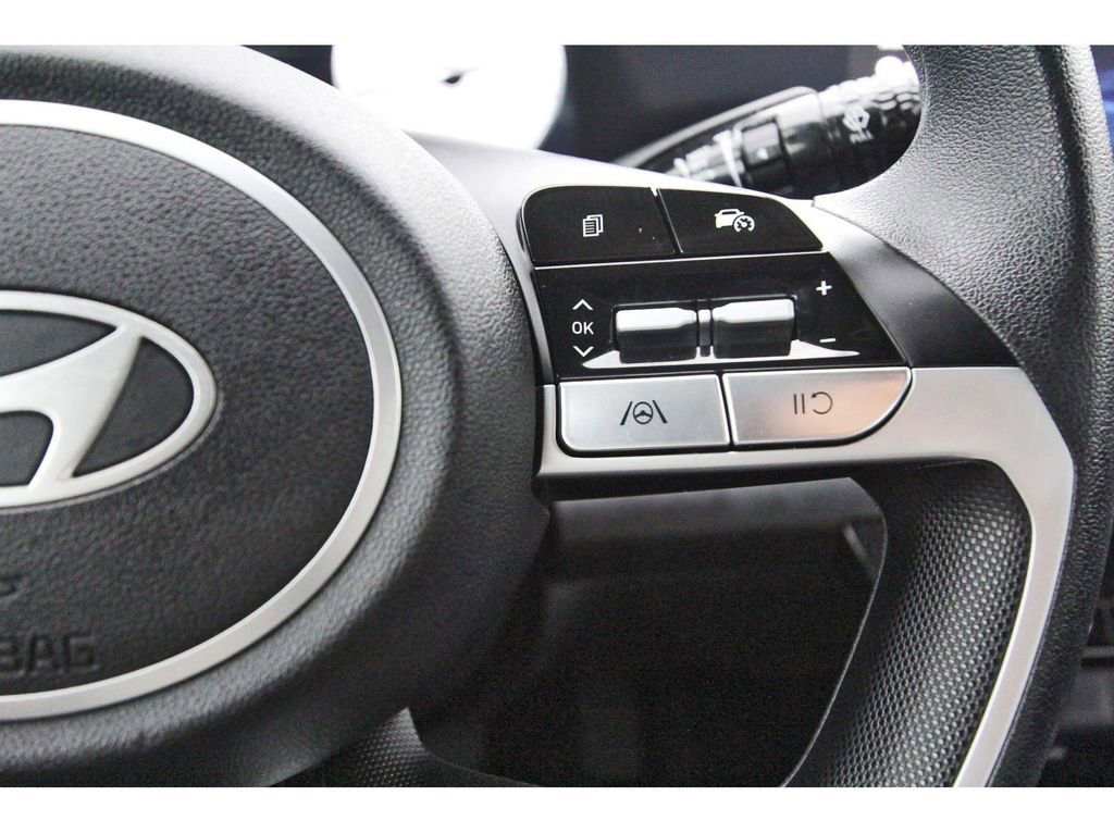 Used 2024 Hyundai Elantra SEL image 19