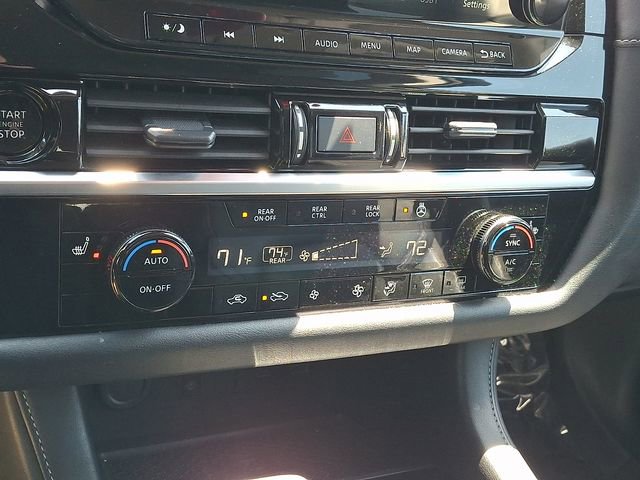 Used 2025 Nissan Pathfinder SL AWD/4WD image 14