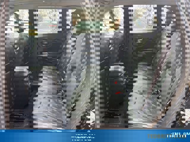 Used 2022 Jeep Cherokee Limited image 12