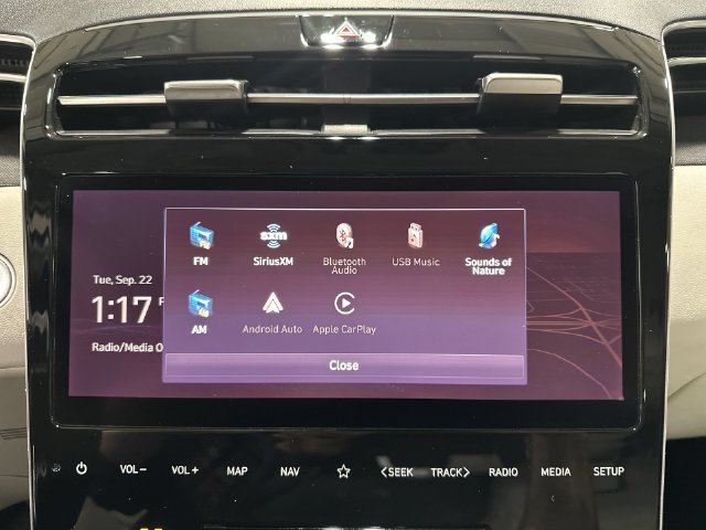 Used 2022 Hyundai Tucson Limited w/ Cargo Package AWD/4WD image 16