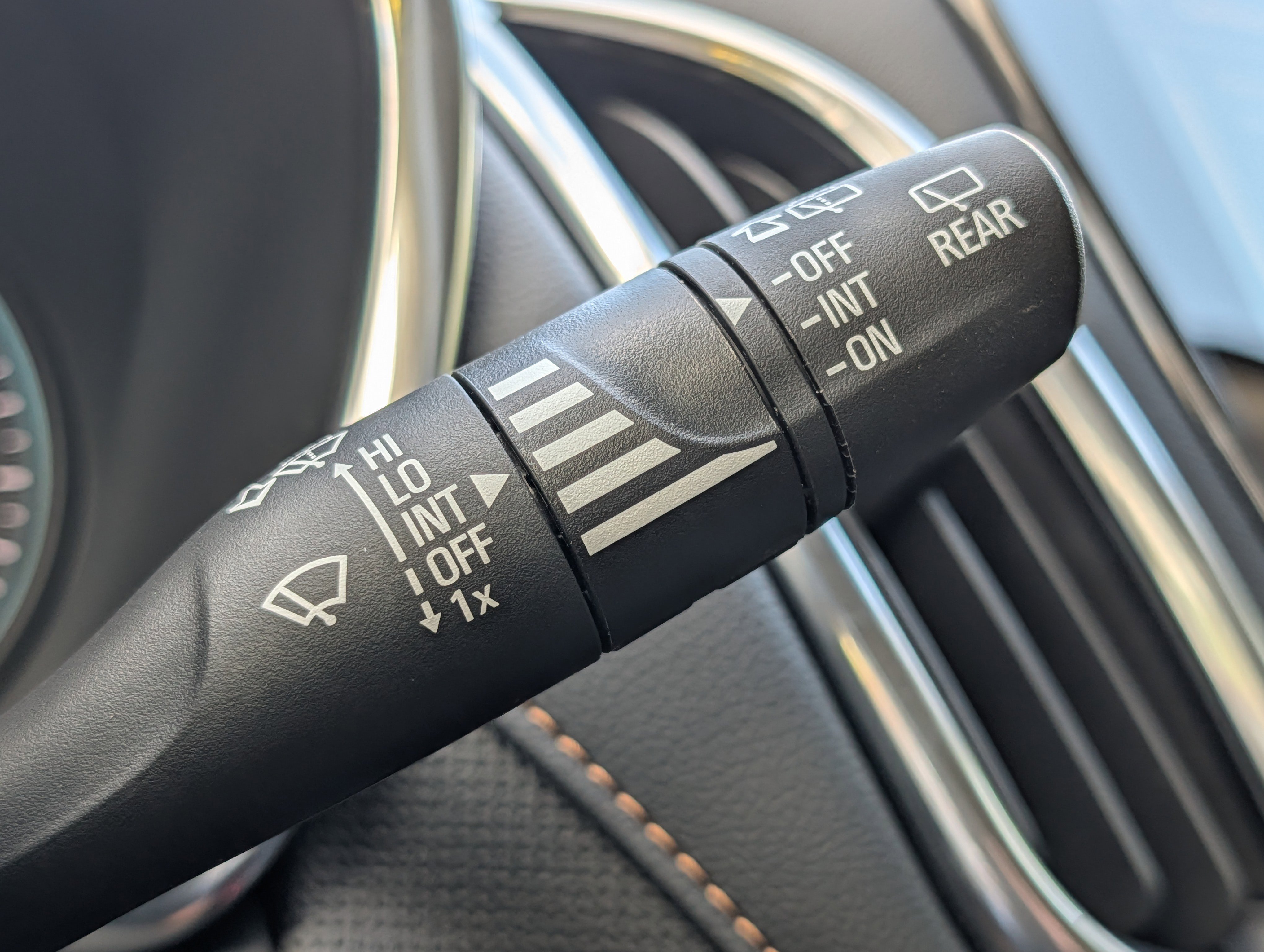 Used 2022 Chevrolet Equinox Premier image 28