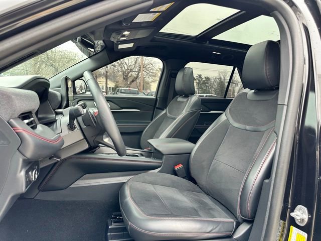 Certified 2025 Ford Explorer ST w/ Sun And Sound Package image 47