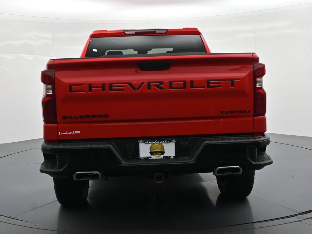 Used 2024 Chevrolet Silverado 1500 Custom Trail Boss w/ LPO, Dark Essentials Package AWD/4WD image 7
