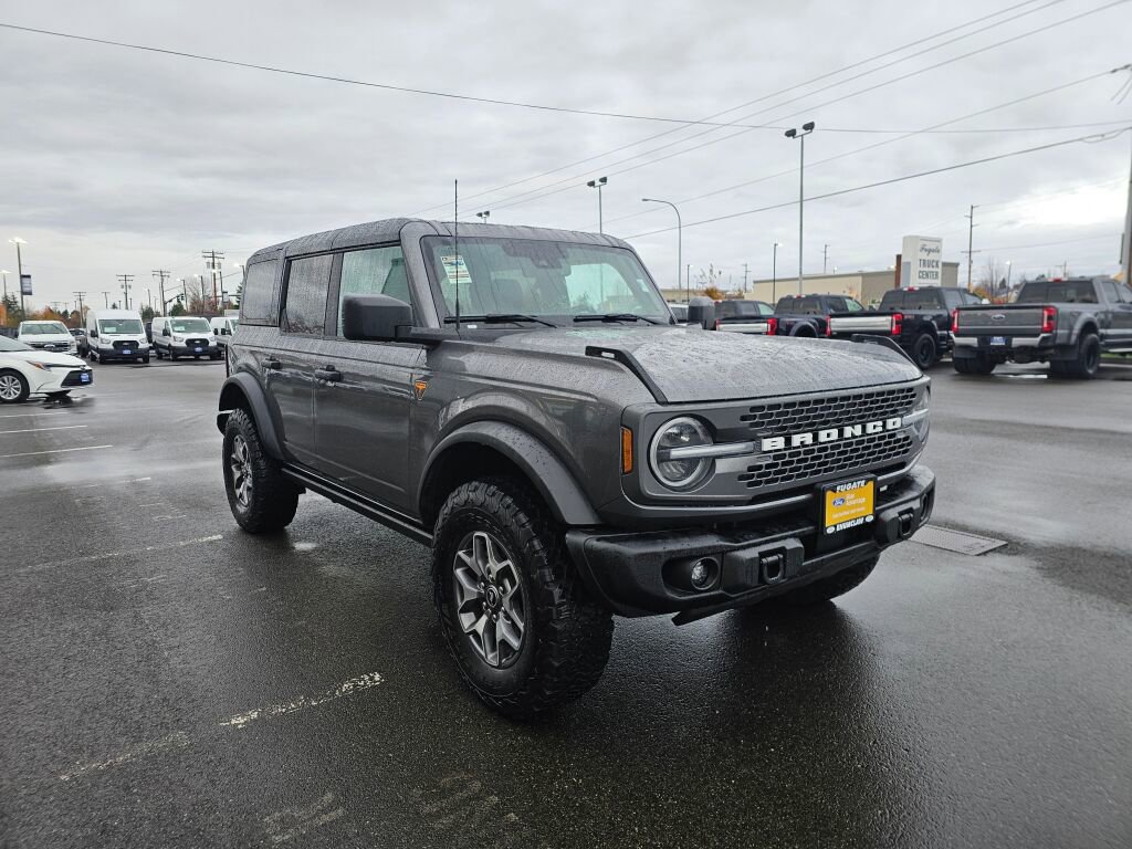 Certified 2025 Ford Bronco Badlands image 4