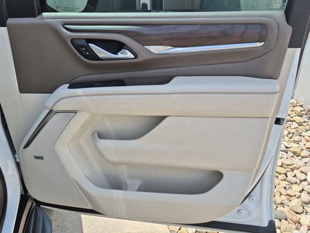 Used 2022 GMC Yukon Denali RWD image 38