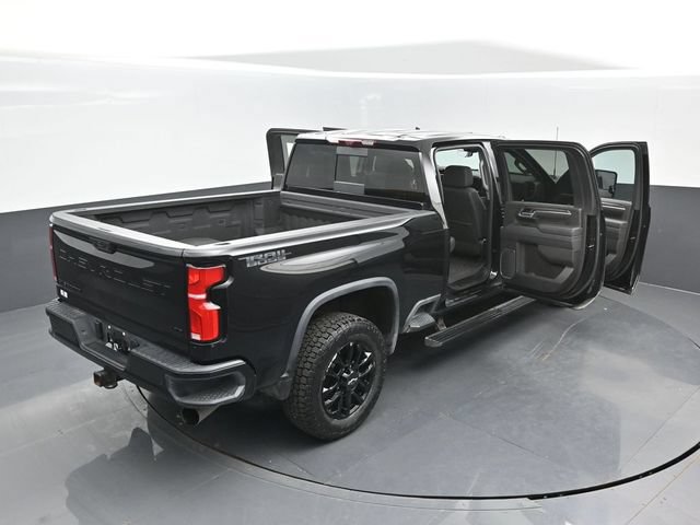 Used 2025 Chevrolet Silverado 2500 LTZ w/ LTZ Plus Package AWD/4WD image 25