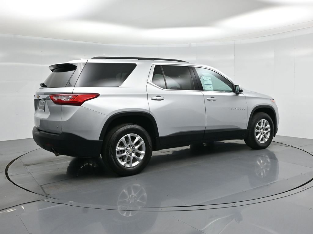 Used 2021 Chevrolet Traverse LT image 11
