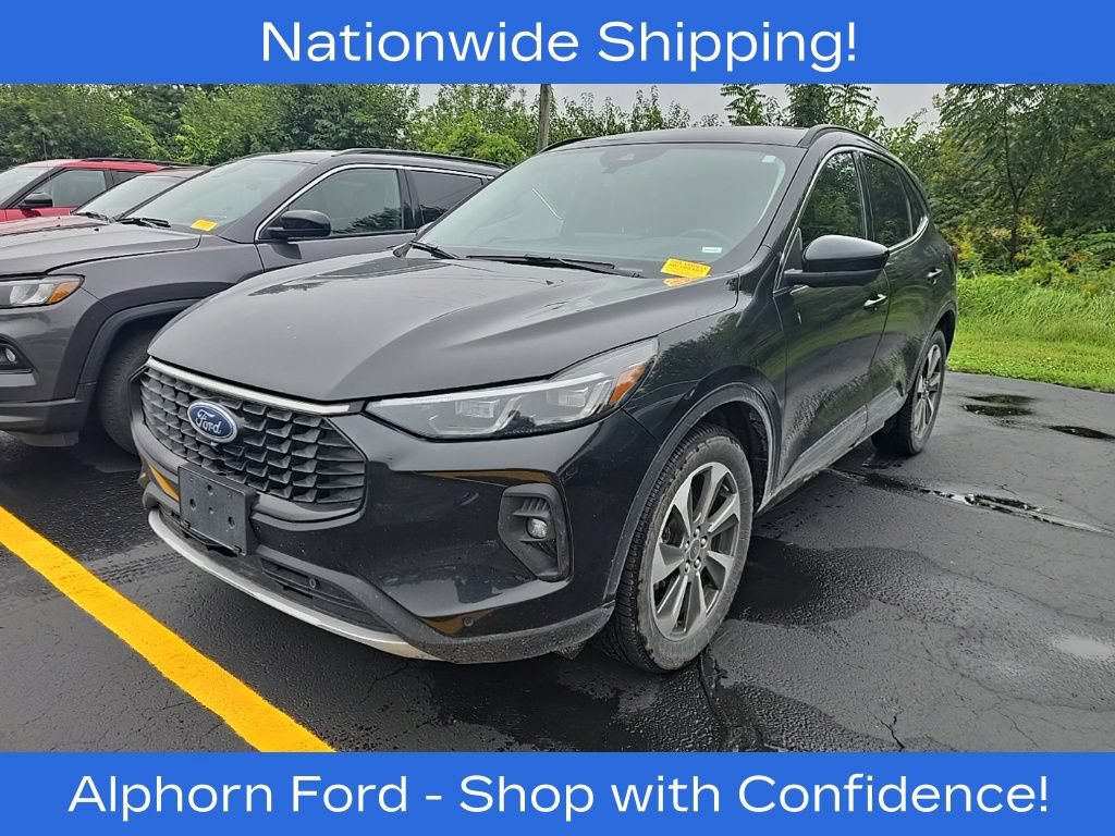 Certified 2024 Ford Escape Platinum AWD/4WD image 1