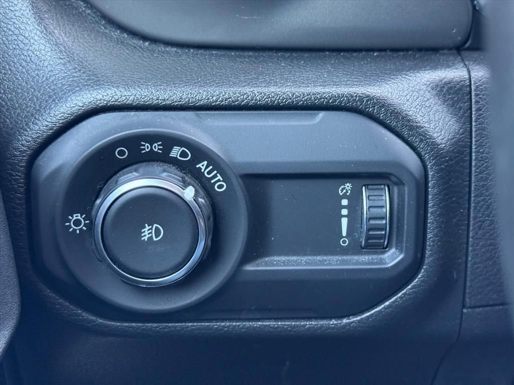 Used 2023 Jeep Wrangler Unlimited Sport AWD/4WD image 20