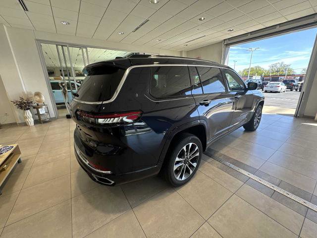 Used 2023 Jeep Grand Cherokee L Overland AWD/4WD image 3