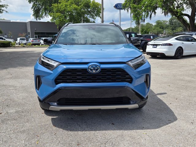 Used 2022 Toyota RAV4 XSE AWD/4WD image 2