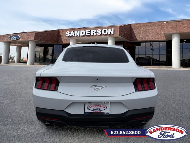 Certified 2025 Ford Mustang Coupe RWD image 4