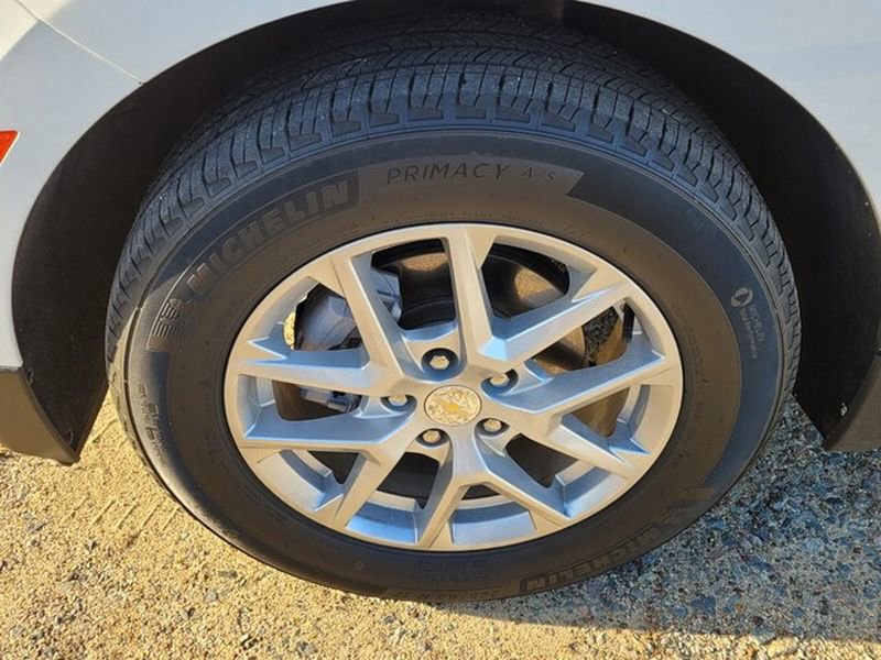 Used 2022 Chevrolet Equinox LS FWD image 15