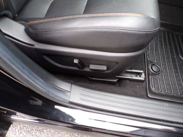 Used 2024 MAZDA CX-50 AWD 2.5 S w/ Premium Plus Pkg image 16