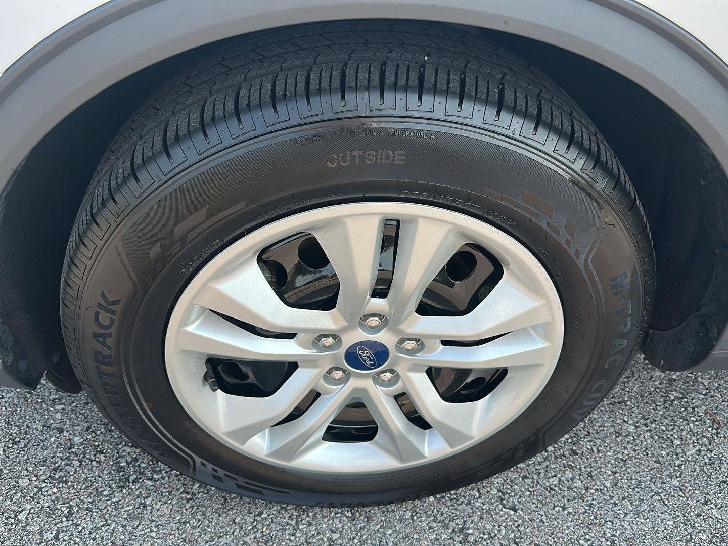 Certified 2023 Ford Escape FWD image 9
