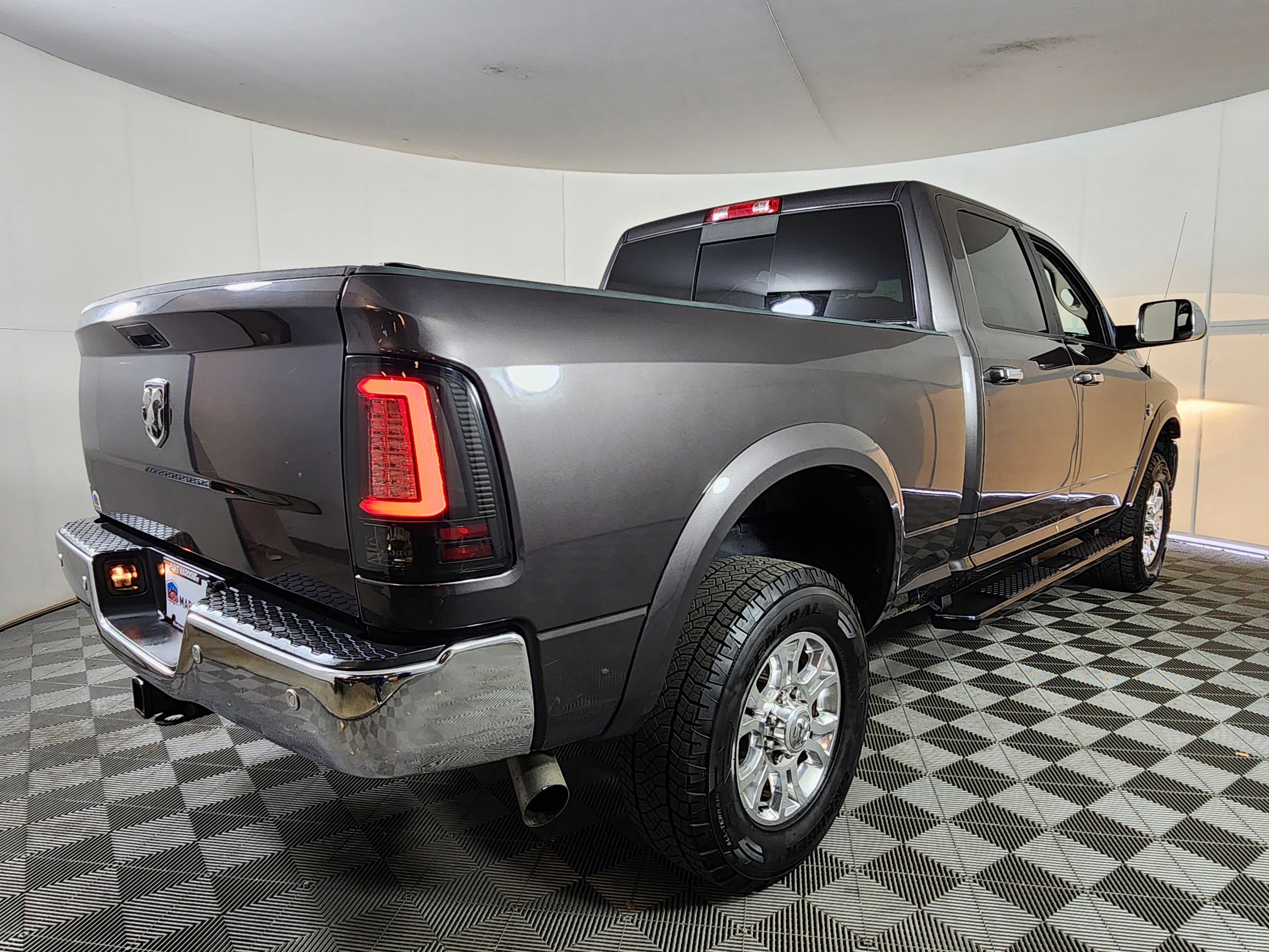 Used 2018 RAM 2500 Laramie image 5