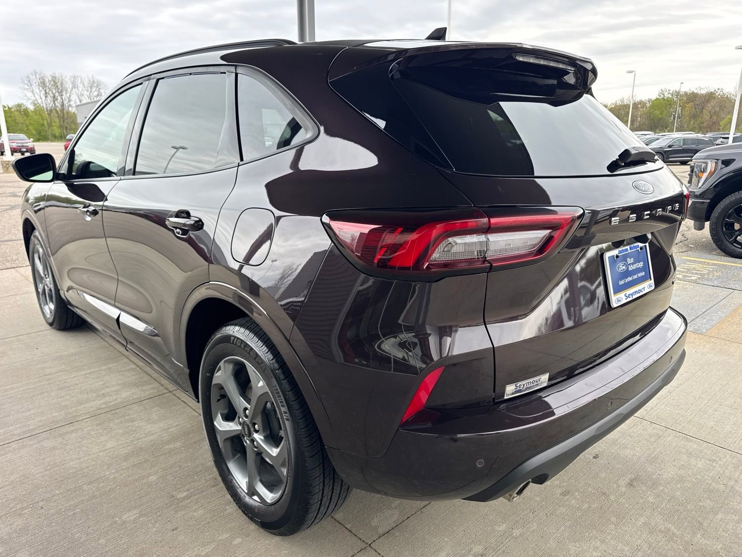 Certified 2023 Ford Escape ST-Line w/ Tech Pack #1 AWD/4WD image 6