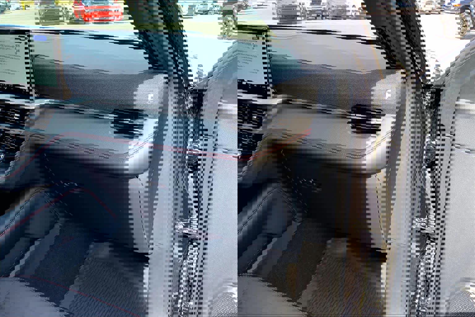 Certified 2025 Ford Explorer ST-Line w/ Premium Package image 19