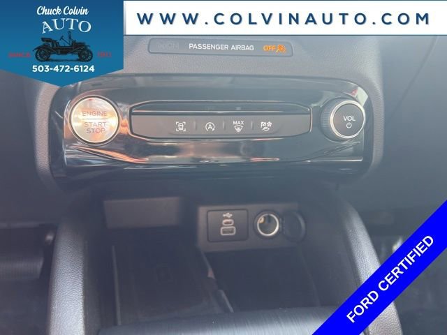 Certified 2025 Ford Escape Platinum AWD/4WD image 23