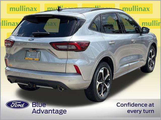 Certified 2023 Ford Escape ST-Line Select w/ Tech Pack #2 AWD/4WD image 4